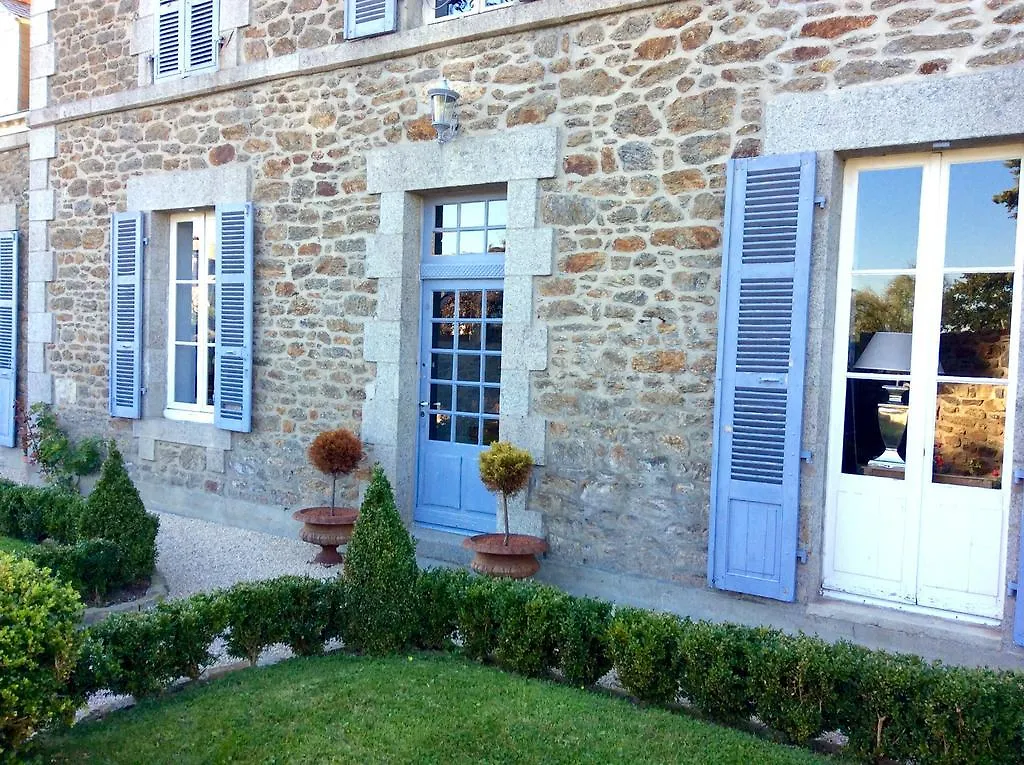 Hotel La Gougeonnais La Richardais Pensión